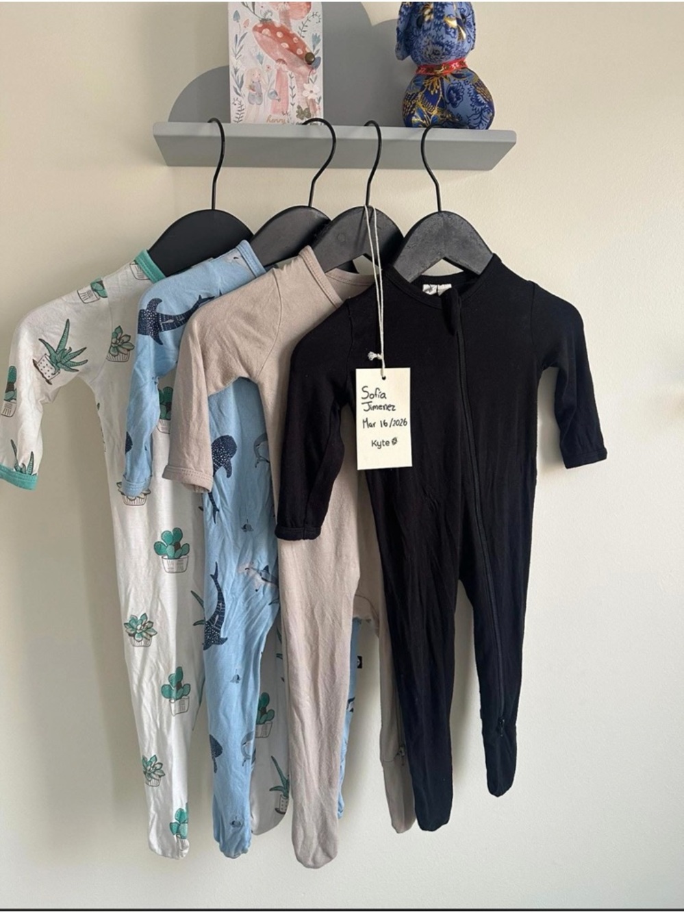 Kyte BABY Bundle size 3-6 months, khaki, midnight, sharks, succulents